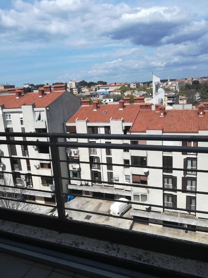 Iva Apartman Pula Exteriör bild