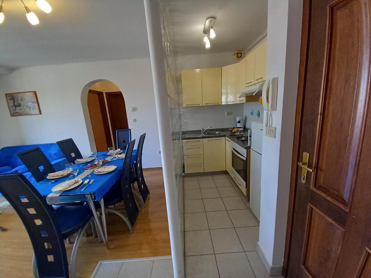 Iva Apartman Pula Exteriör bild