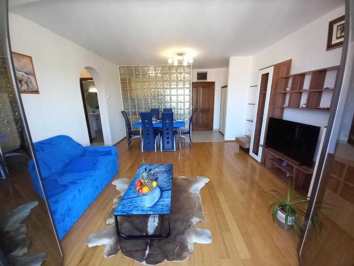 Iva Apartman Pula Exteriör bild