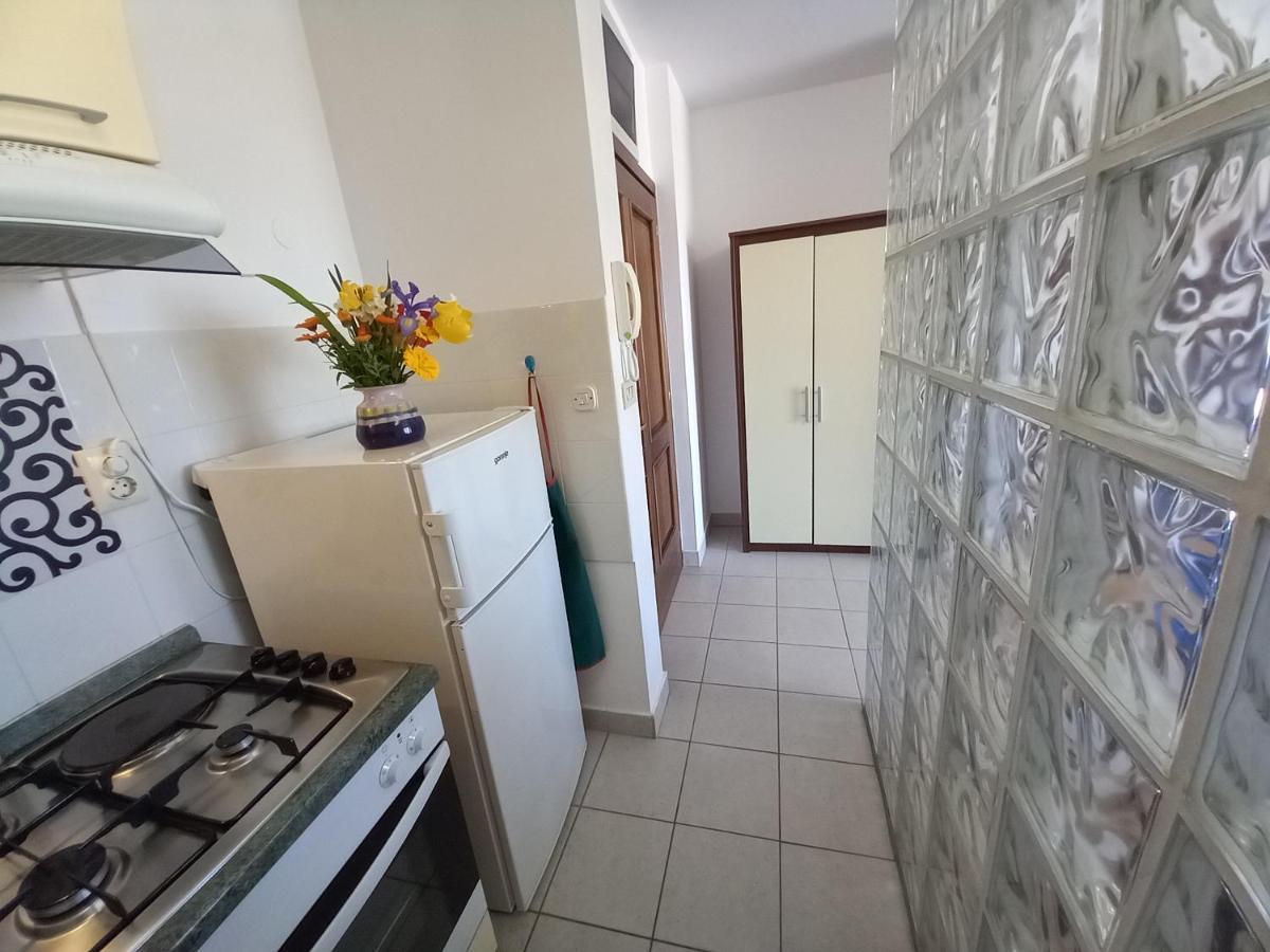 Iva Apartman Pula Exteriör bild