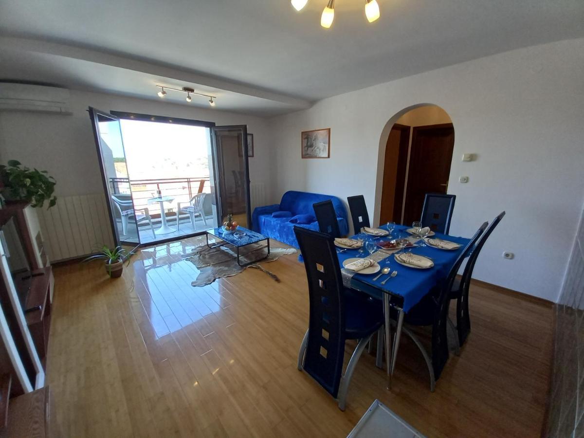 Iva Apartman Pula Exteriör bild