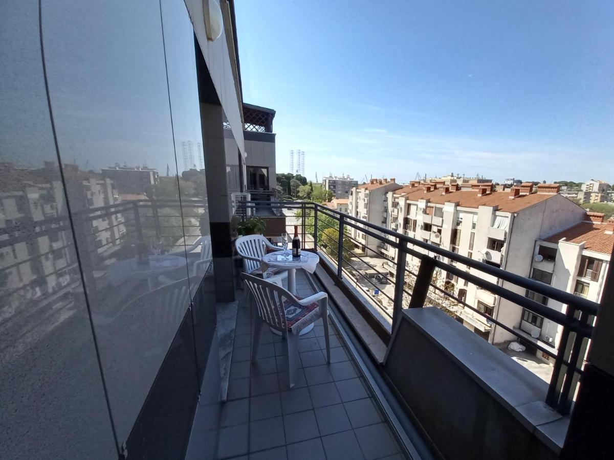 Iva Apartman Pula Exteriör bild
